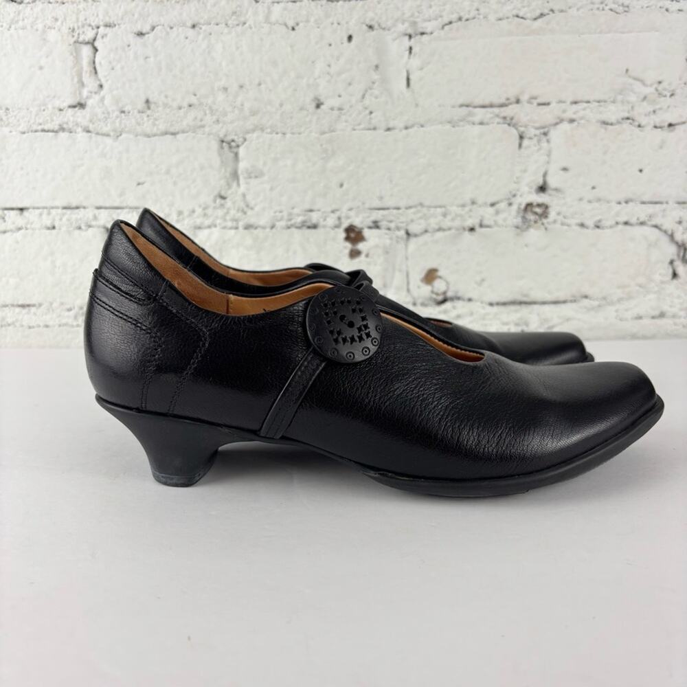Think! Chunky Button Pumps - Picture 1 of 9